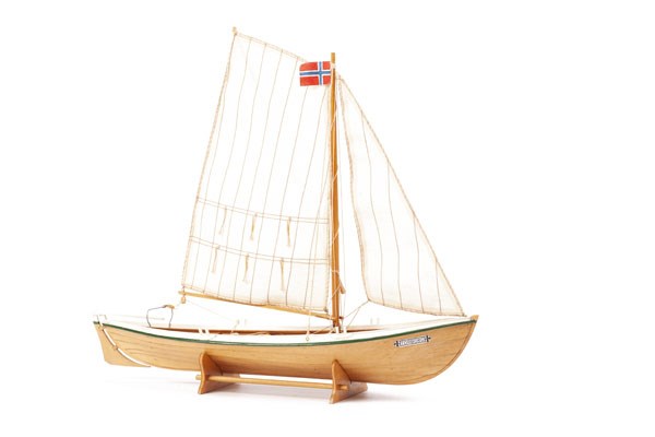 TORBORG  - Wooden hull 1:20