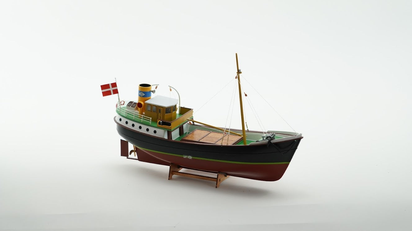 Carli- Plastic hull 1:60